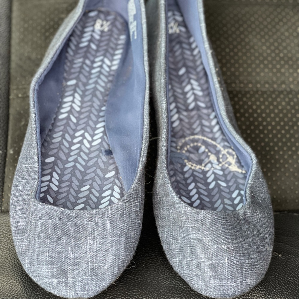 Time & TRU Women’s Blue Suede Flats SZ 8.5 new